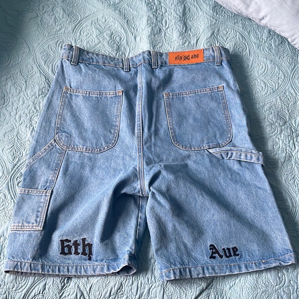 Selling a sixth avenue jorts